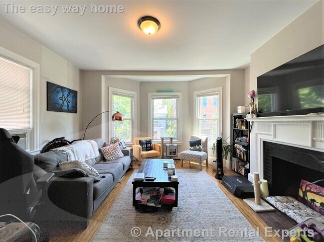 63 Dana St in Cambridge, MA - Foto de edificio - Building Photo