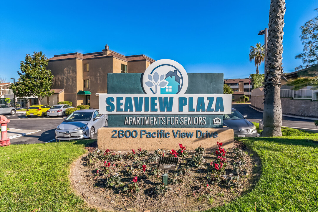 Seaview Plaza in Newport Beach, CA - Foto de edificio