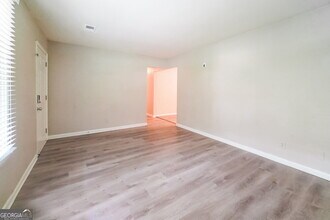 2820 Foxlair Trail in College Park, GA - Building Photo - Building Photo