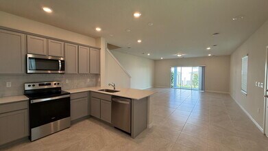 2599 Winsome Wy in Davenport, FL - Building Photo - Building Photo