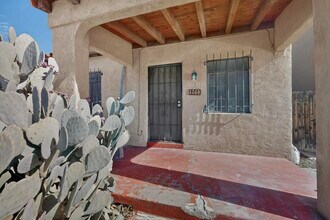 116 Columbia Dr SE in Albuquerque, NM - Building Photo - Building Photo