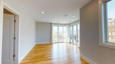 3801 New Hampshire Ave NW in Washington, DC - Building Photo - Building Photo