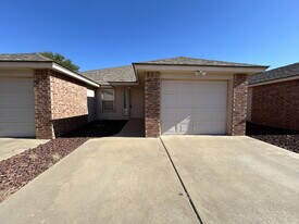 5812 6th St in Lubbock, TX - Building Photo
