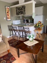 4511 Folker St in Anchorage, AK - Foto de edificio - Building Photo