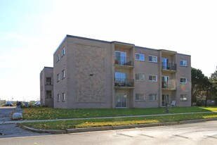 277 Traynor Ave in Kitchener, ON - Building Photo