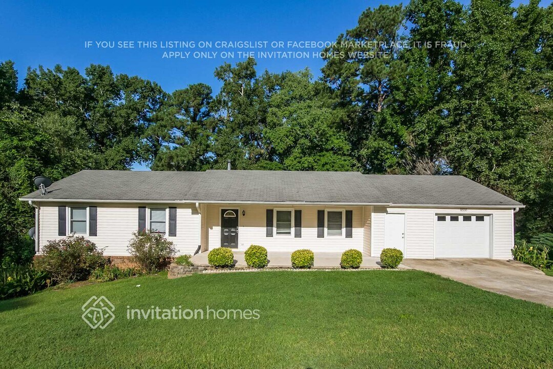 4656 E Glen Ridge Cir in Winston, GA - Building Photo