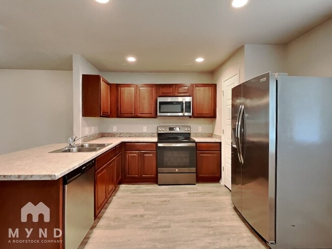 210 Savage St in New Braunfels, TX - Building Photo - Building Photo