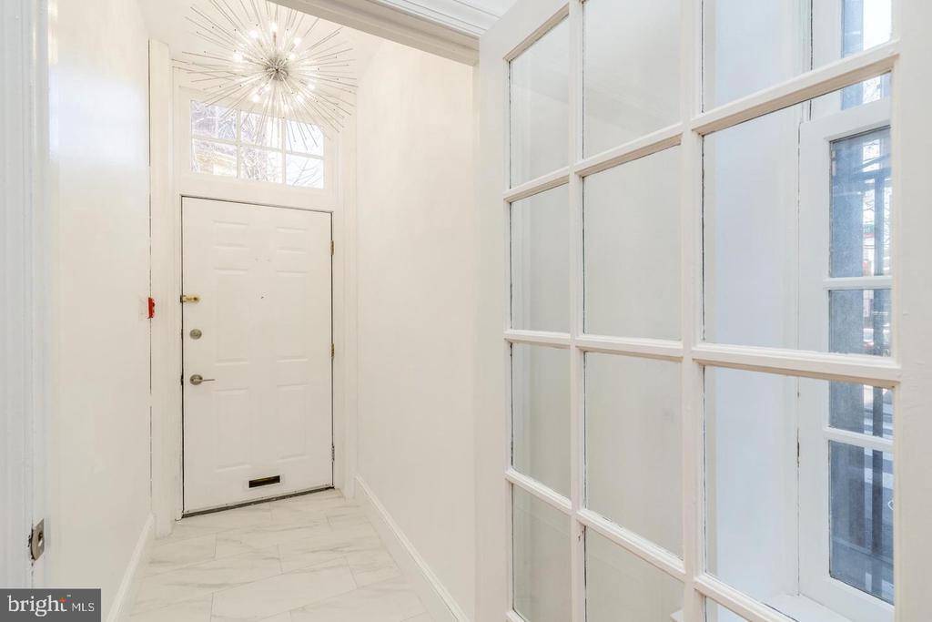 422 S 15th St in Philadelphia, PA - Building Photo