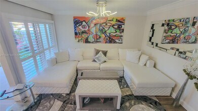 9894 NW 2nd Ct in Plantation, FL - Building Photo - Building Photo