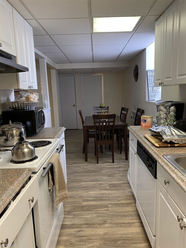 34 Park St-Unit -Apt B606 in Brookline, MA - Building Photo - Building Photo