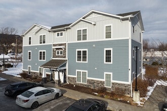 Trailview Place in Highland, NY - Foto de edificio - Building Photo