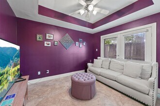 3405 Rolgom Pl Ct in Houston, TX - Foto de edificio - Building Photo