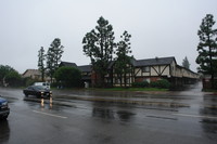 Devon Tower Apartment in Chatsworth, CA - Foto de edificio - Building Photo