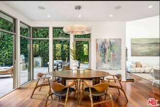 3685 Mandeville Canyon Rd in Los Angeles, CA - Building Photo - Building Photo