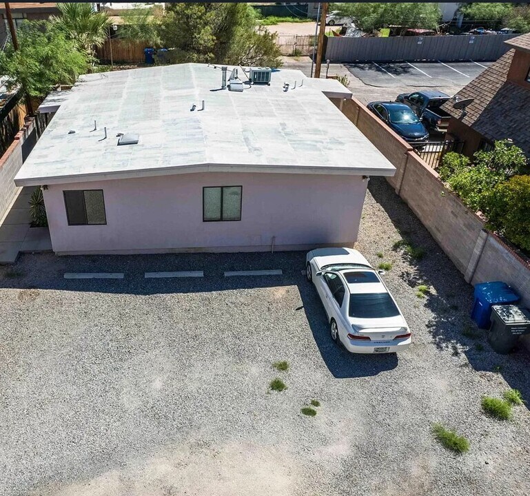1330 E 10th St in Tucson, AZ - Building Photo