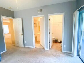 2805 E Washington St in Orlando, FL - Building Photo - Building Photo