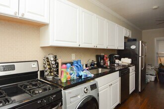 706 W Roscoe St, Unit J05P in Chicago, IL - Building Photo - Building Photo