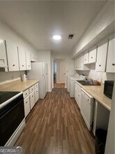 2390 Lawrenceville Hwy in Decatur, GA - Building Photo - Building Photo