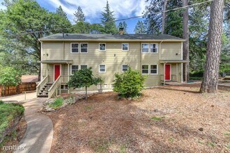 40 Sunrise Ave in Colfax, CA - Building Photo - Building Photo