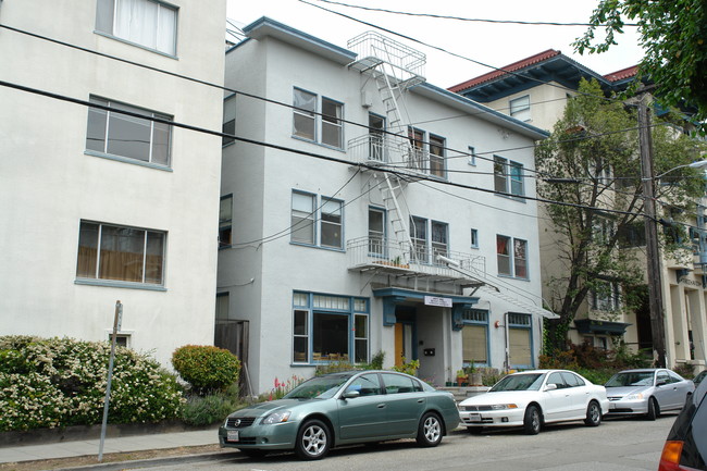 Hoyt Hall in Berkeley, CA - Building Photo - Building Photo