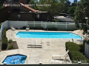 9906 Scripps Westview Way in San Diego, CA - Building Photo - Building Photo