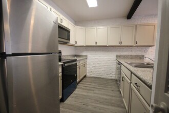 1208 Houston St, Unit 1208 Houston st #2 in Rosenberg, TX - Building Photo - Building Photo
