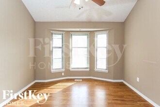 1617 SE Brome Cir in Lee's Summit, MO - Building Photo - Building Photo