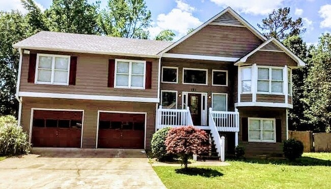 property at 121 Towne Creek Dr