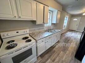 1310 Meriwether Ave in Fort Worth, TX - Building Photo