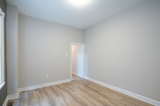 5102 Spruce St in Philadelphia, PA - Building Photo - Building Photo