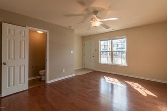 303 Caldwell Loop in Jacksonville, NC - Building Photo - Building Photo
