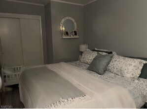 17 Muzzy Rd in Little Falls, NJ - Building Photo - Building Photo