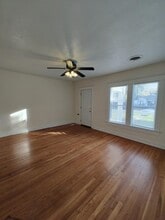 1110 Johnson Ave in Port Neches, TX - Building Photo - Building Photo