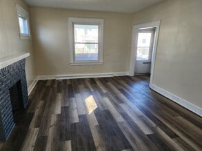 489 Nimick St, Unit 489 Nimick St. in Sharon, PA - Foto de edificio - Building Photo