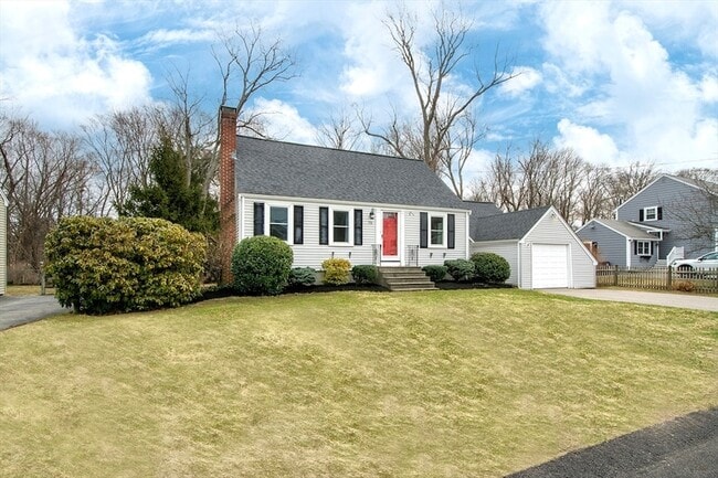 75 Tower Ave in Weymouth, MA - Foto de edificio - Building Photo