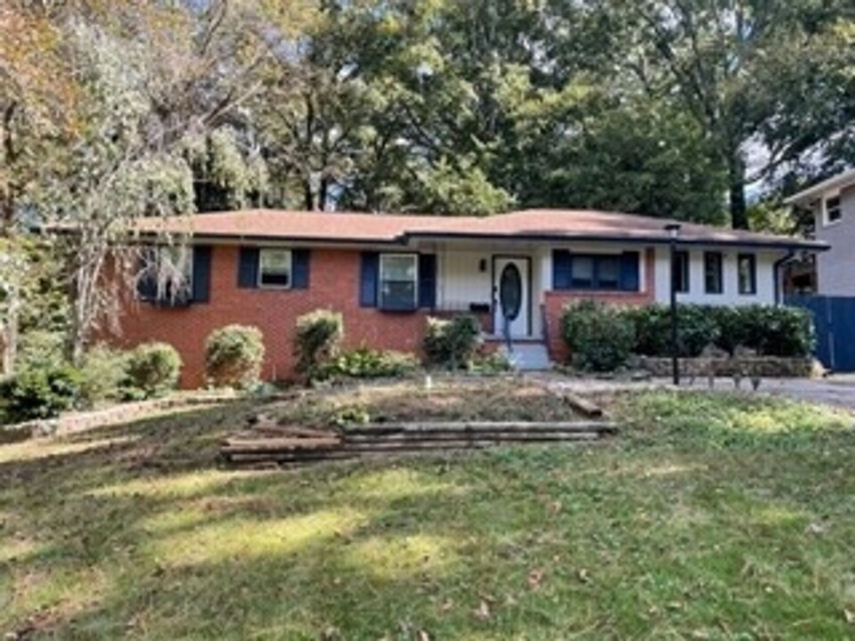 1285 Willivee Dr in Decatur, GA - Building Photo