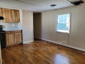 432 Pocahontas St W in Rupert, WV - Building Photo - Building Photo