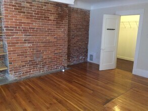 520 Commonwealth Ave, Unit 7 in Boston, MA - Building Photo - Building Photo