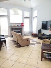 1521 Parkwood Dr in Carrollton, TX - Building Photo - Building Photo