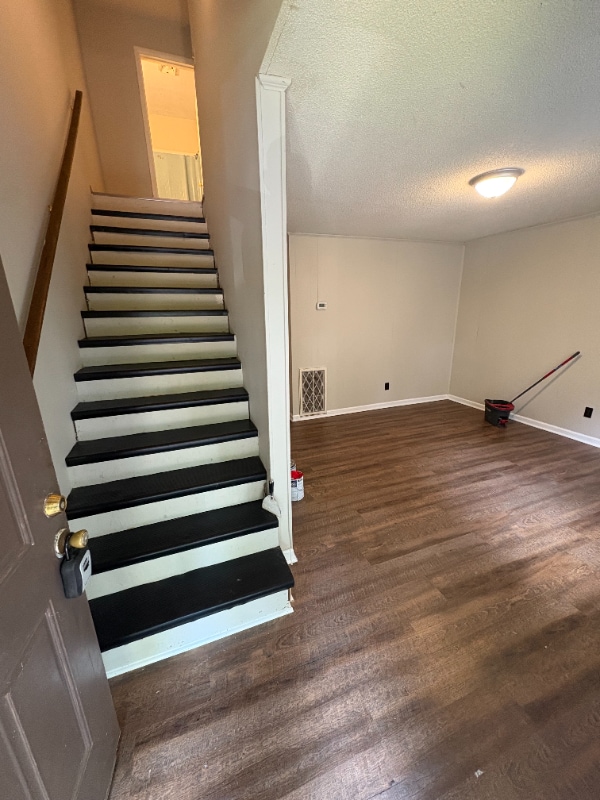 147 Woodland Dr