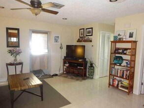 3202 NE 7th Pl in Pompano Beach, FL - Building Photo - Building Photo