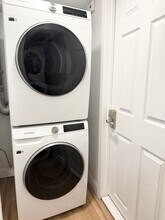 14 Derne St, Unit 301 in Boston, MA - Building Photo - Building Photo