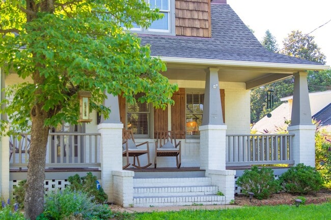 property at 2406 Jefferson Park Ave