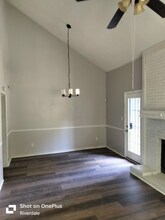 1 Woodlake Dr in Riverdale, GA - Building Photo - Building Photo