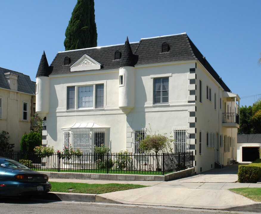 423-427 N Hayworth Ave in Los Angeles, CA - Building Photo