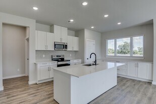 4060 Clovis St in Midlothian, TX - Building Photo