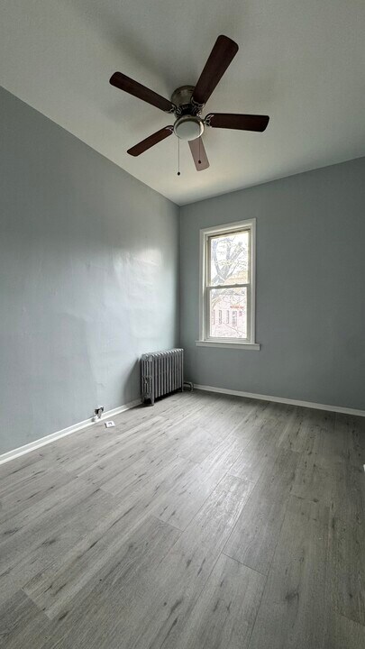 164 Grant Ave in Jersey City, NJ - Building Photo