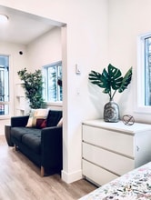 1906 Grant St in Vancouver, BC - Building Photo - Building Photo