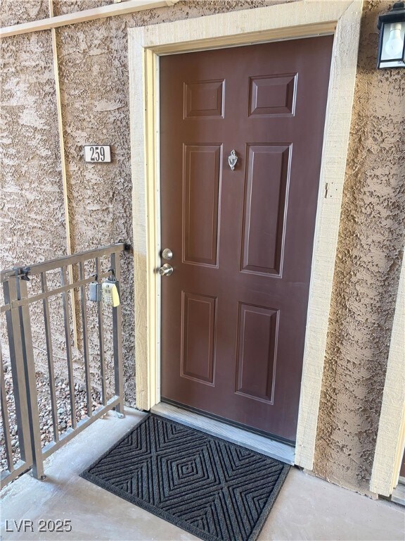 5260 River Glen Dr in Las Vegas, NV - Building Photo - Building Photo
