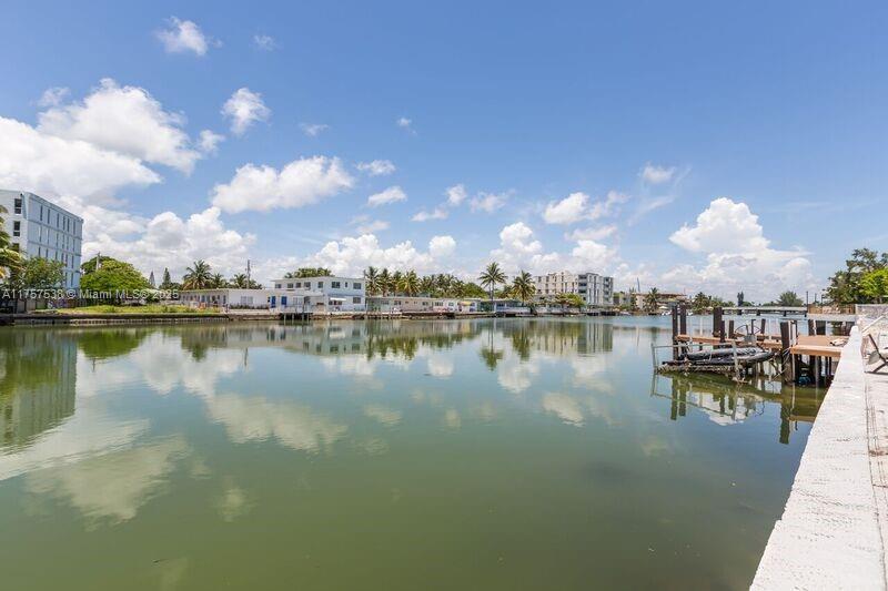 8210 Byron Ave in Miami Beach, FL - Building Photo